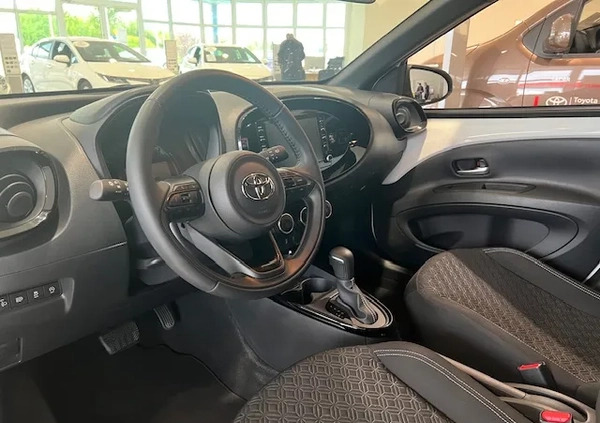 Toyota Aygo X cena 73900 przebieg: 11500, rok produkcji 2023 z Dziwnów małe 191